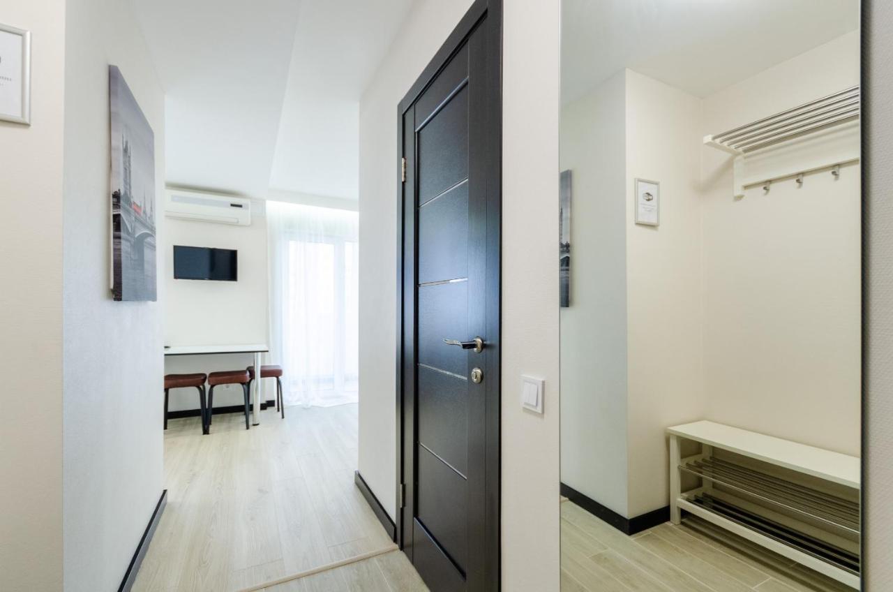 Artal Apartment On Obolonsky Avenue 31 Kiev Bagian luar foto
